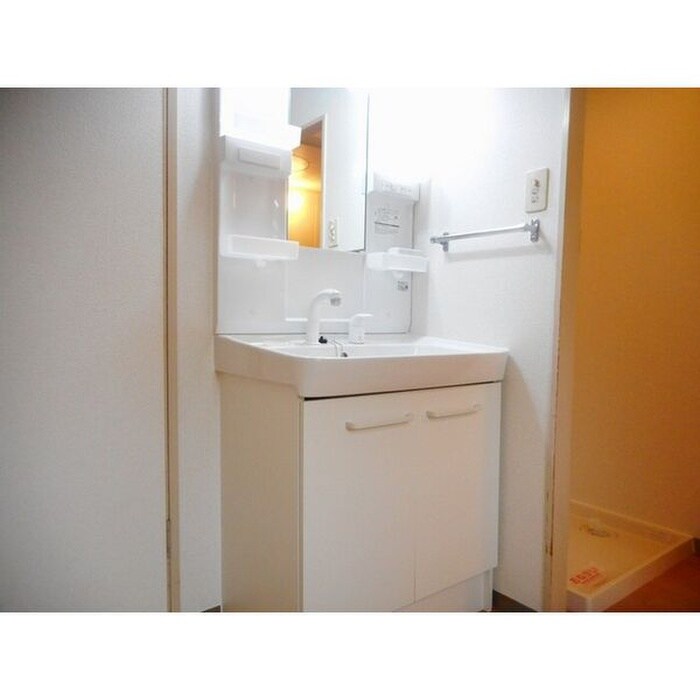 物件内観写真7　(洗面)