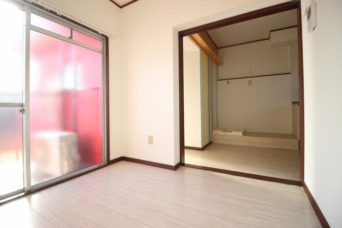 物件内観写真12　(居室)