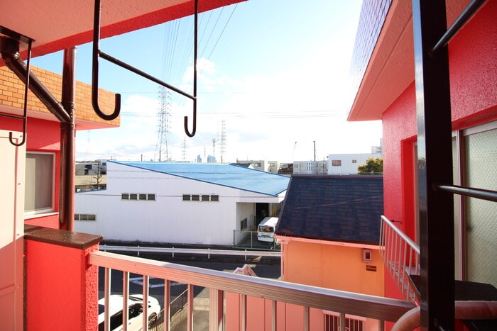 物件内観写真18　(室内からの展望)