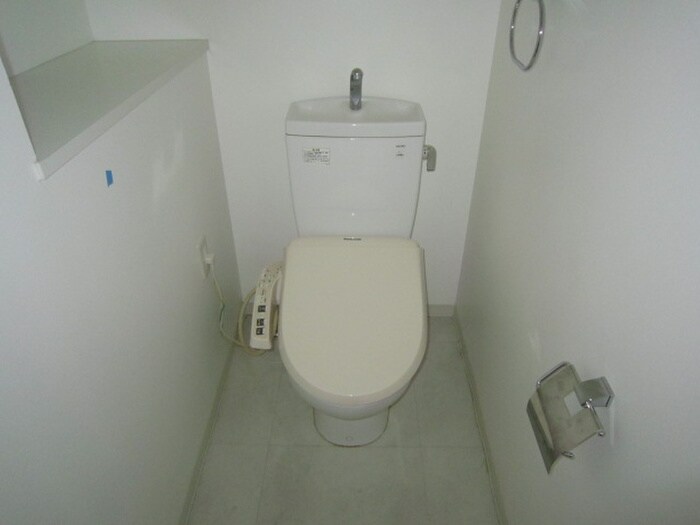 物件内観写真8　(トイレ)