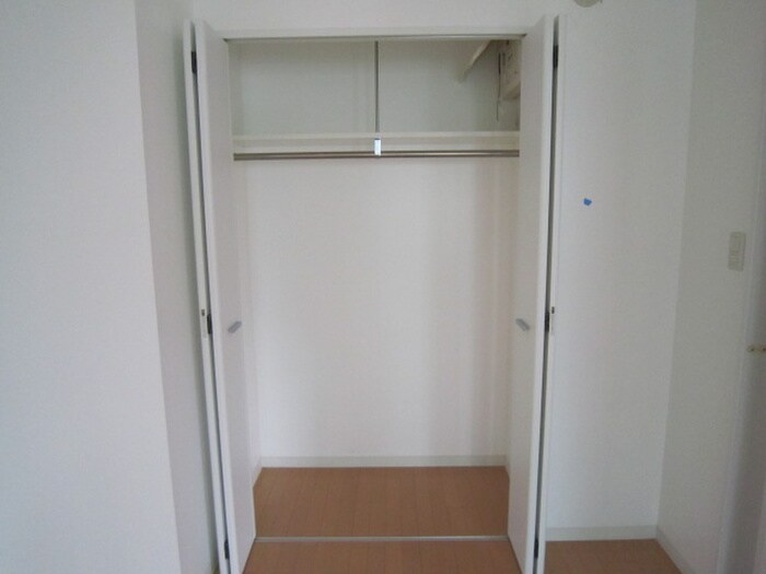 物件内観写真12　(収納)