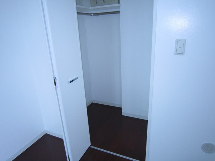 物件内観写真16　(収納)