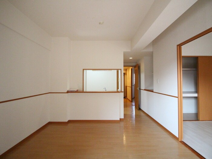 物件内観写真5　(居室)