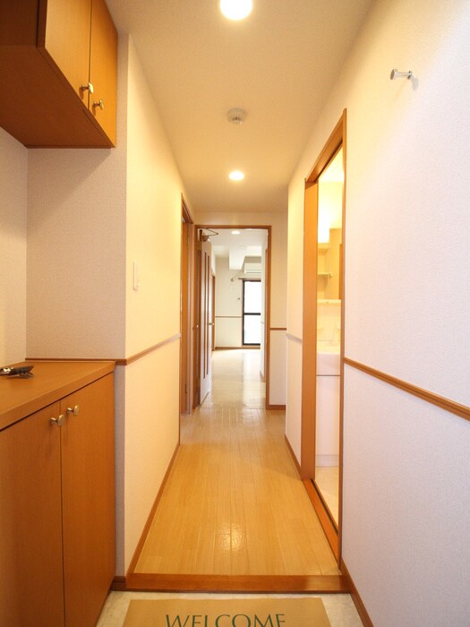 物件内観写真20　(廊下)