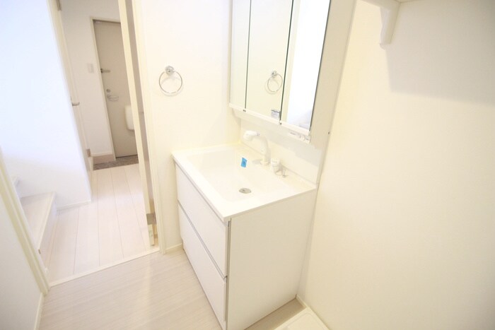 物件内観写真13　(洗面)