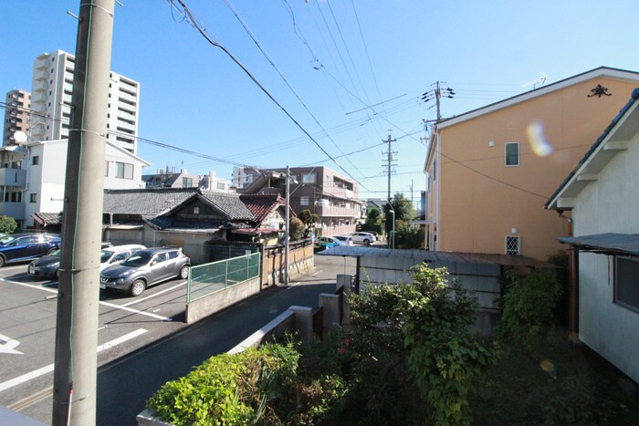 物件内観写真16　(室内からの展望)