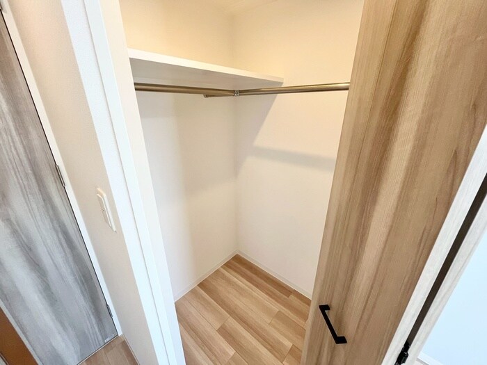 物件内観写真10　(収納)