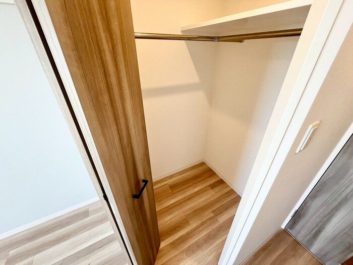 物件内観写真10　(収納)