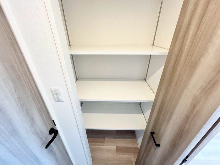 物件内観写真11　(収納)