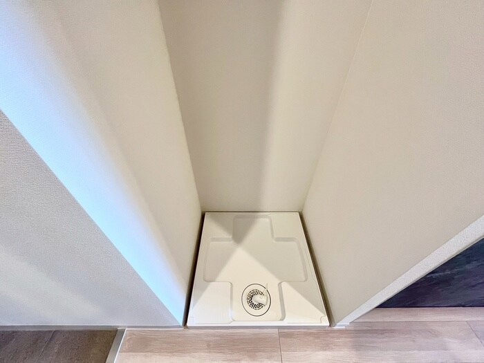 物件内観写真16　(洗濯機置場)