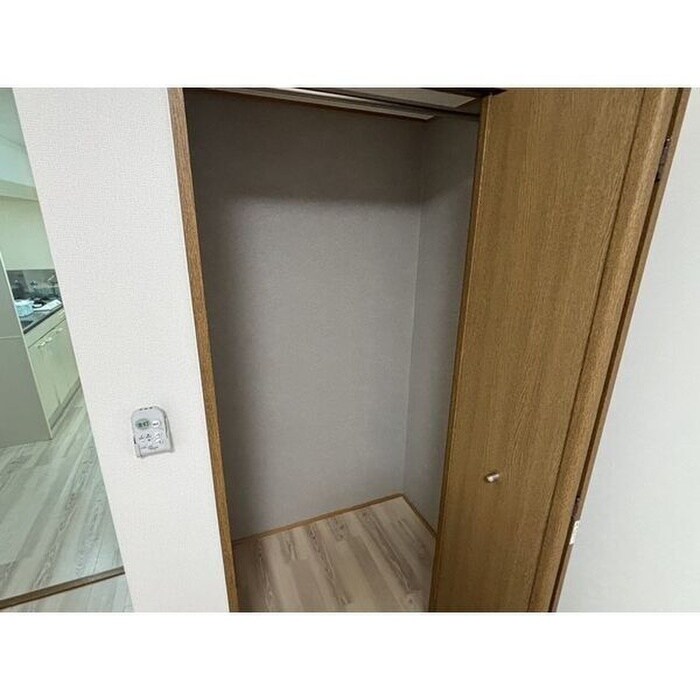 物件内観写真11　(収納)