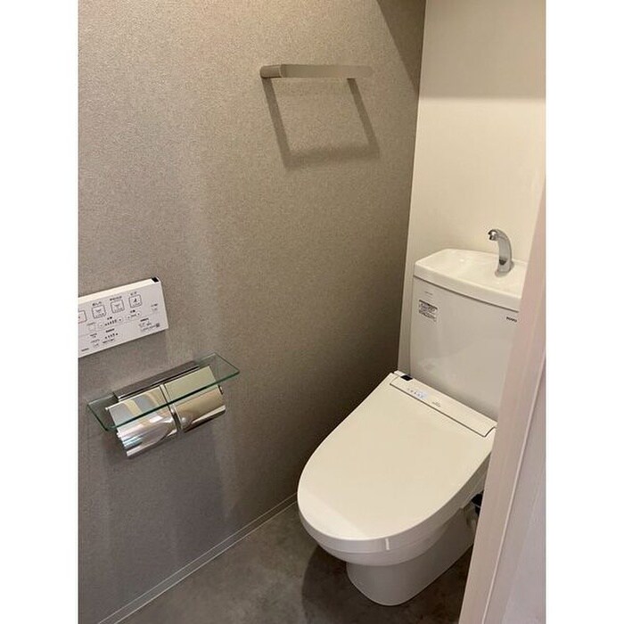 物件内観写真11　(トイレ)