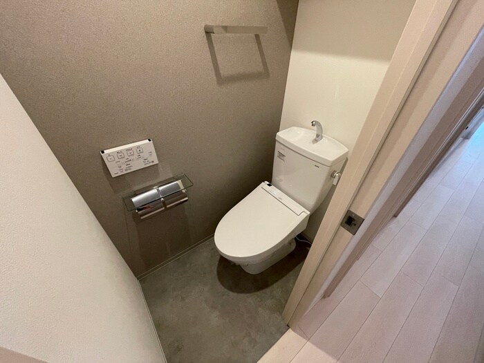 物件内観写真15　(トイレ)