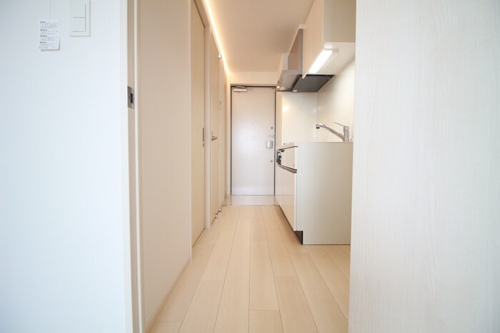 物件内観写真16　(廊下)