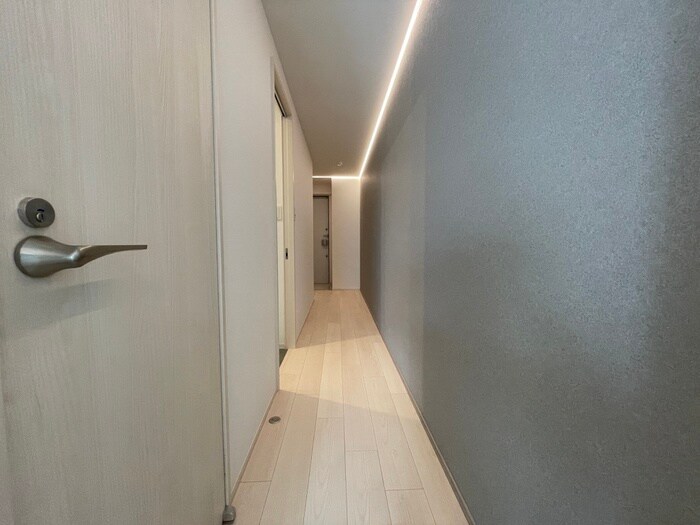 物件内観写真16　(廊下)