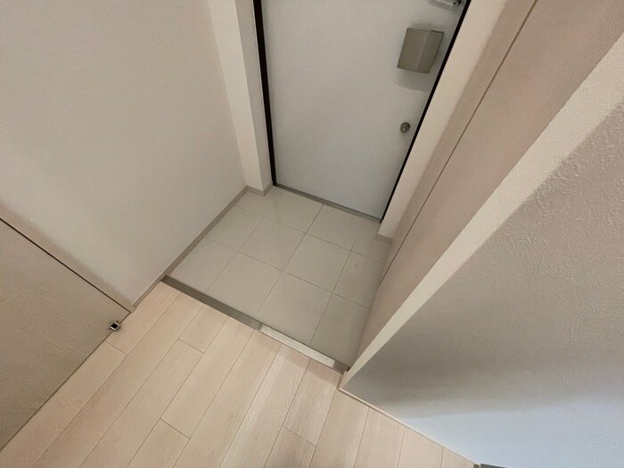 物件内観写真17　(玄関)