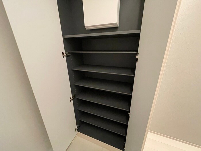 物件内観写真18　(靴箱)