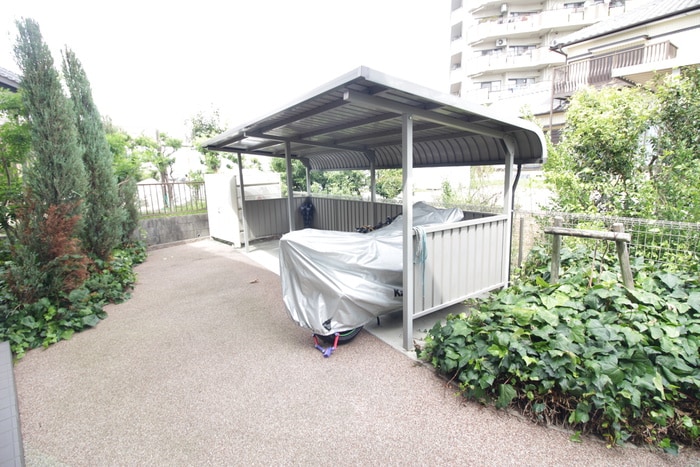 物件外観写真5　(駐輪場)