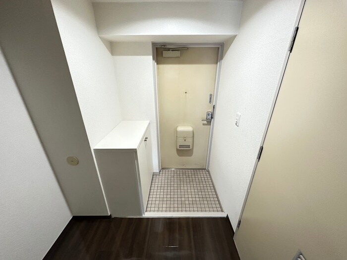 物件内観写真19　(玄関)