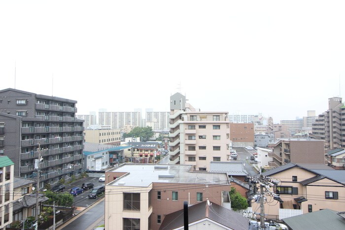 物件内観写真22　(室内からの展望)