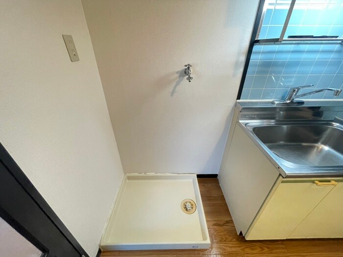 物件内観写真20　(洗濯機置場)