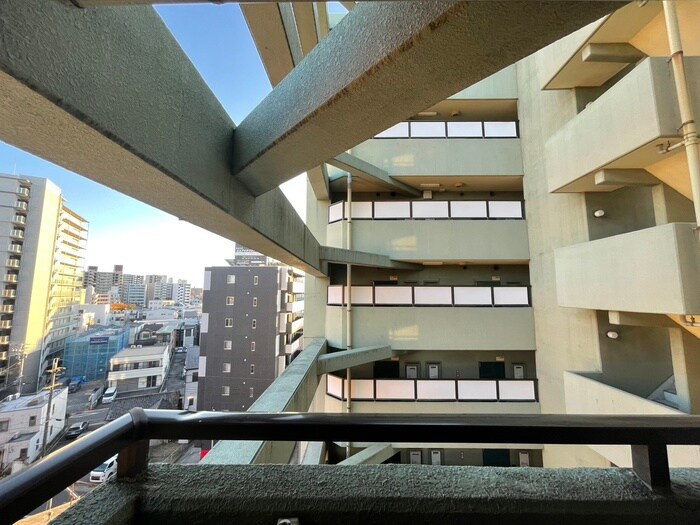 物件内観写真22　(室内からの展望)