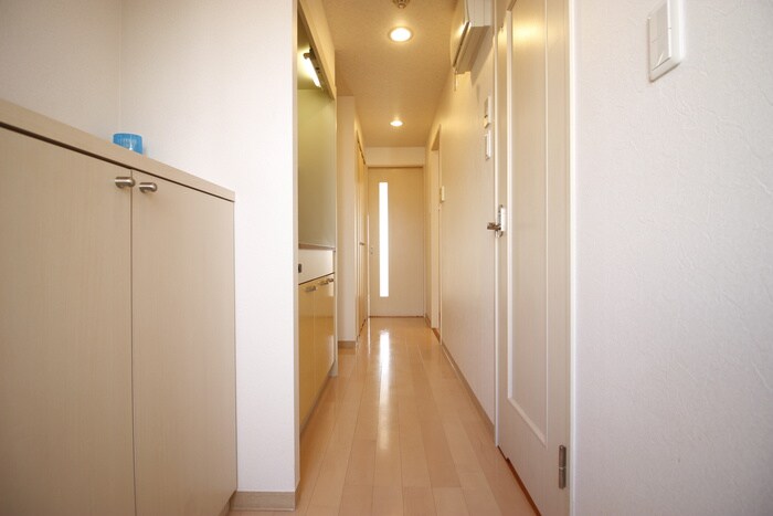 物件内観写真16　(廊下)