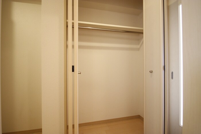 物件内観写真18　(収納)