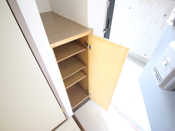 物件内観写真12　(靴箱)