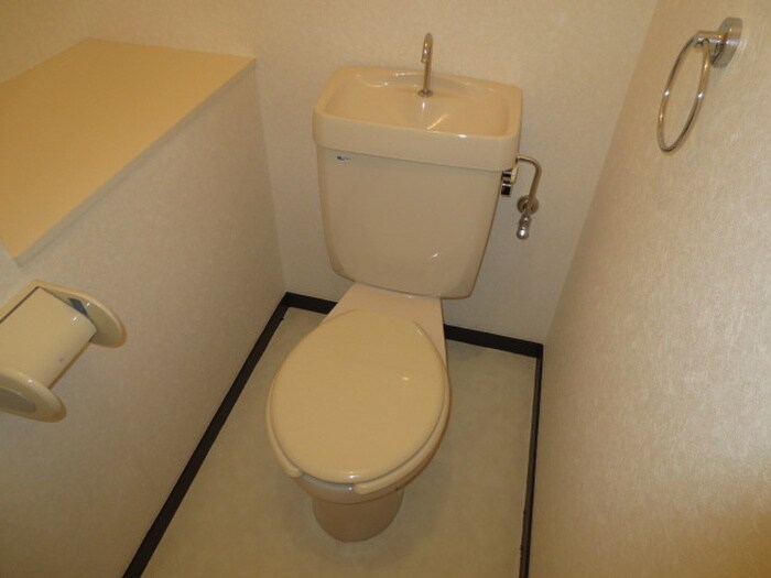 物件内観写真14　(トイレ)