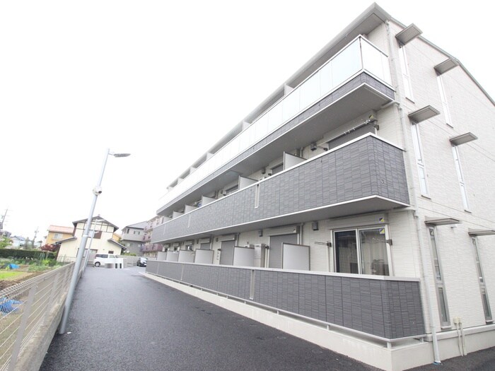 メゾンドアミーの物件外観写真