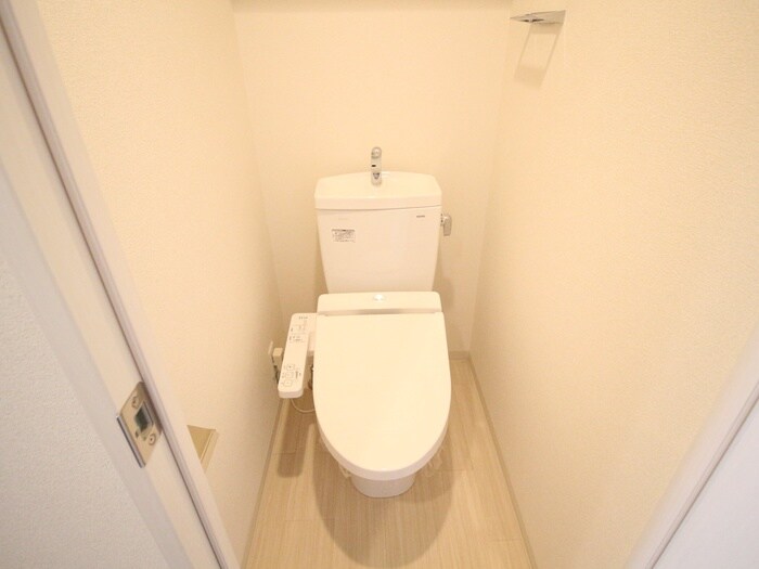 物件内観写真11　(トイレ)