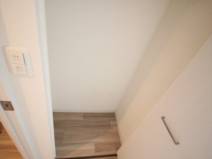 物件内観写真15　(収納)