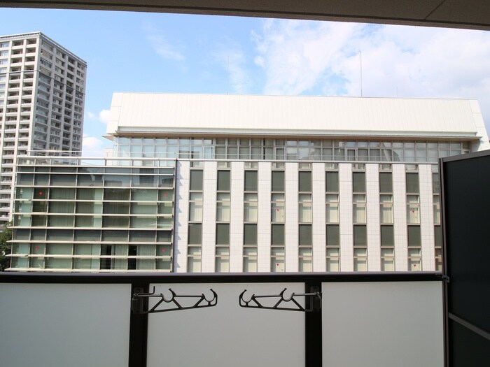 物件内観写真20　(室内からの展望)