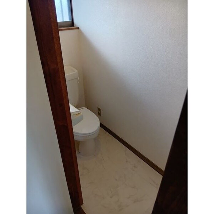 物件内観写真11　(トイレ)