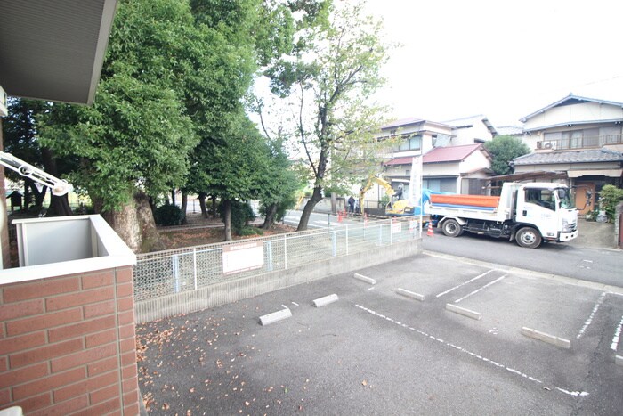 物件内観写真22　(室内からの展望)