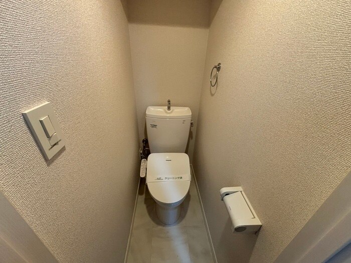 物件内観写真15　(トイレ)