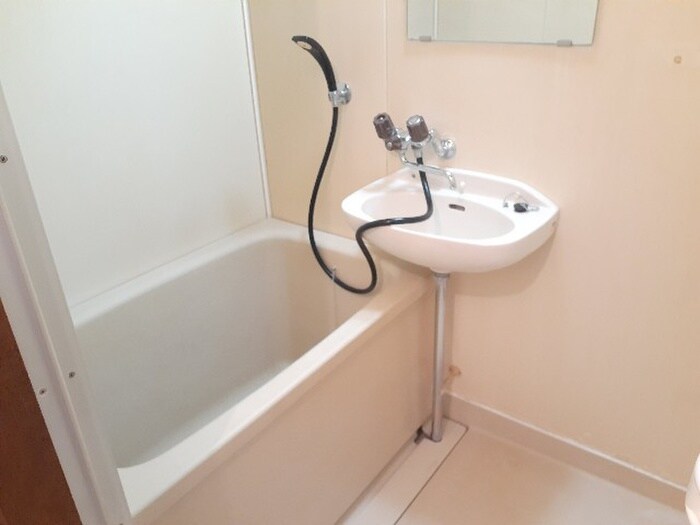 物件内観写真6　(バス／シャワールーム等)