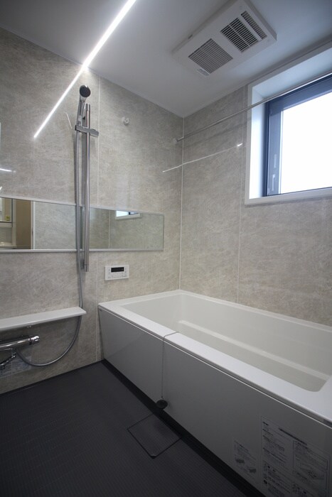 物件内観写真12　(バス／シャワールーム等)