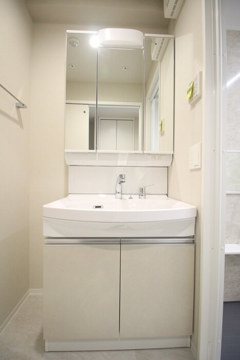 物件内観写真13　(洗面)