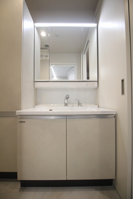 物件内観写真14　(洗面)