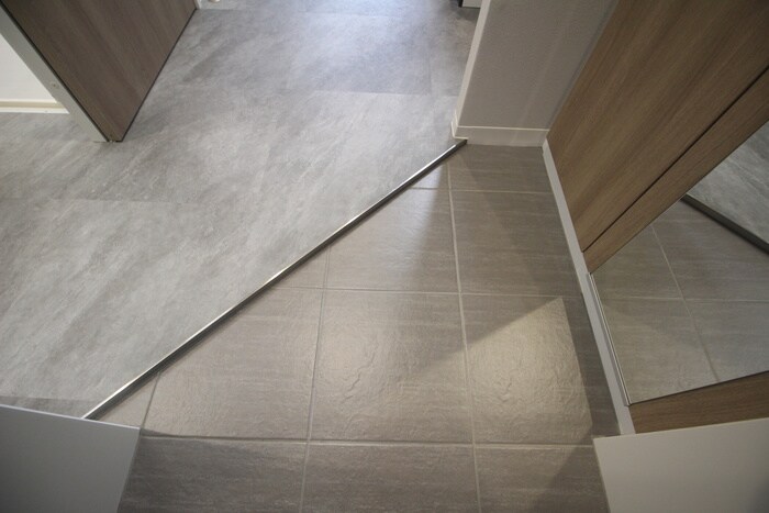 物件内観写真15　(玄関)