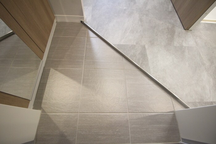 物件内観写真15　(玄関)