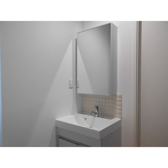 物件内観写真11　(洗面)