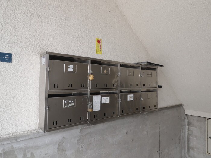 物件外観写真6　(建物設備)