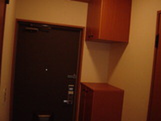 物件内観写真13　(玄関)