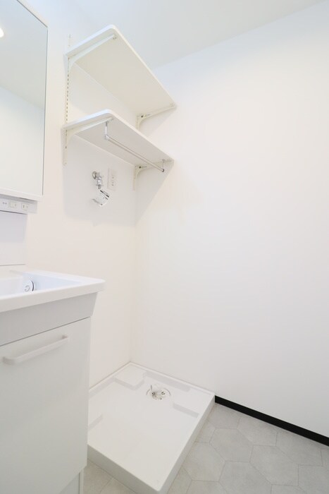 物件内観写真11　(洗濯機置場)