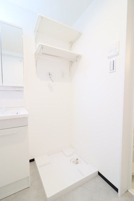 物件内観写真13　(洗濯機置場)