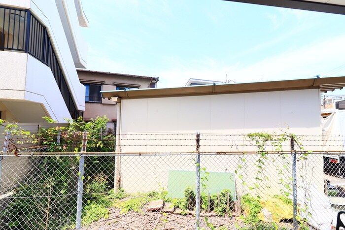 物件内観写真17　(室内からの展望)