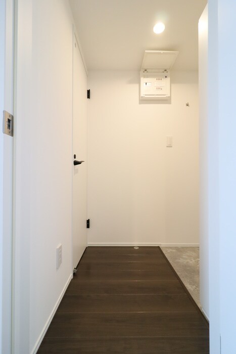 物件内観写真18　(廊下)